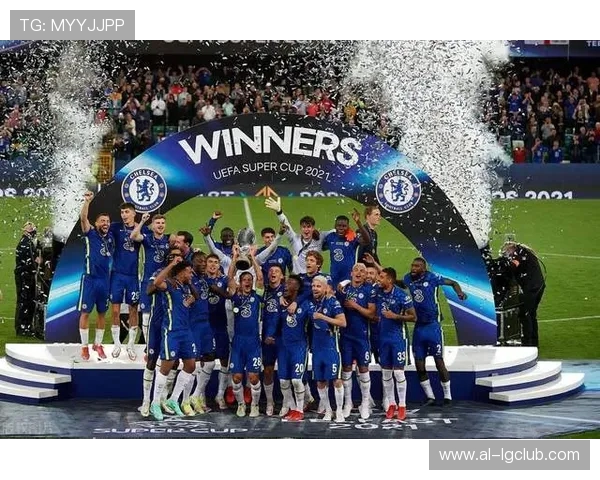 足球新星崛起 展现超强实力引发全球瞩目 成为未来球场之王